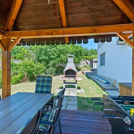 Grosse Luxus-villa Fur 12 Personen Mit Pool, Jachuzzi Und Meeresnaehe *